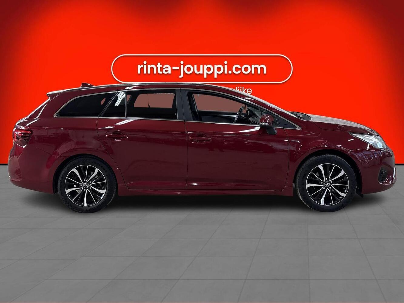 Toyota Avensis vaihtoauto