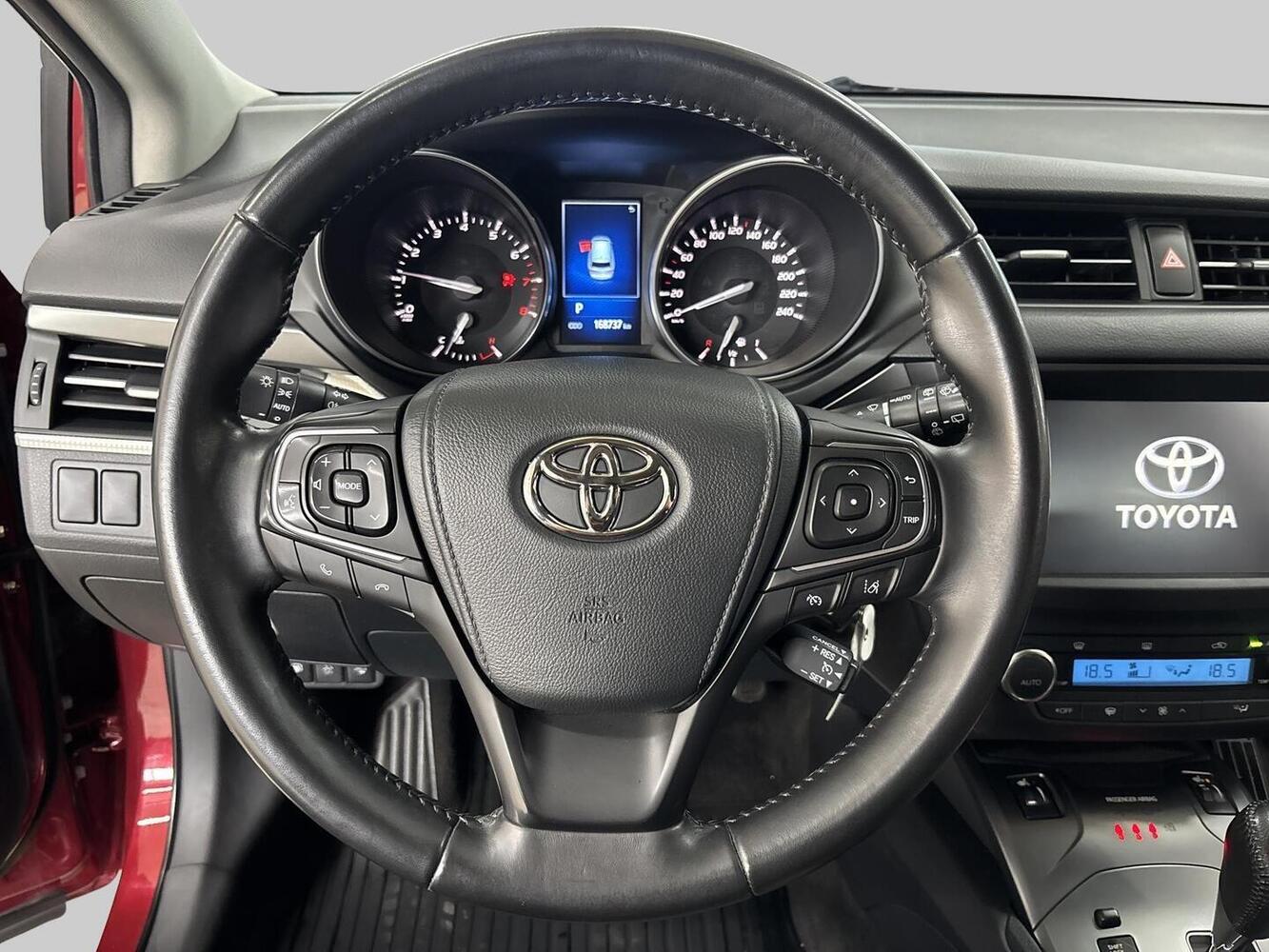 Toyota Avensis vaihtoauto