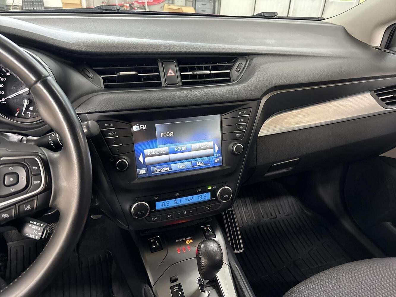 Toyota Avensis vaihtoauto