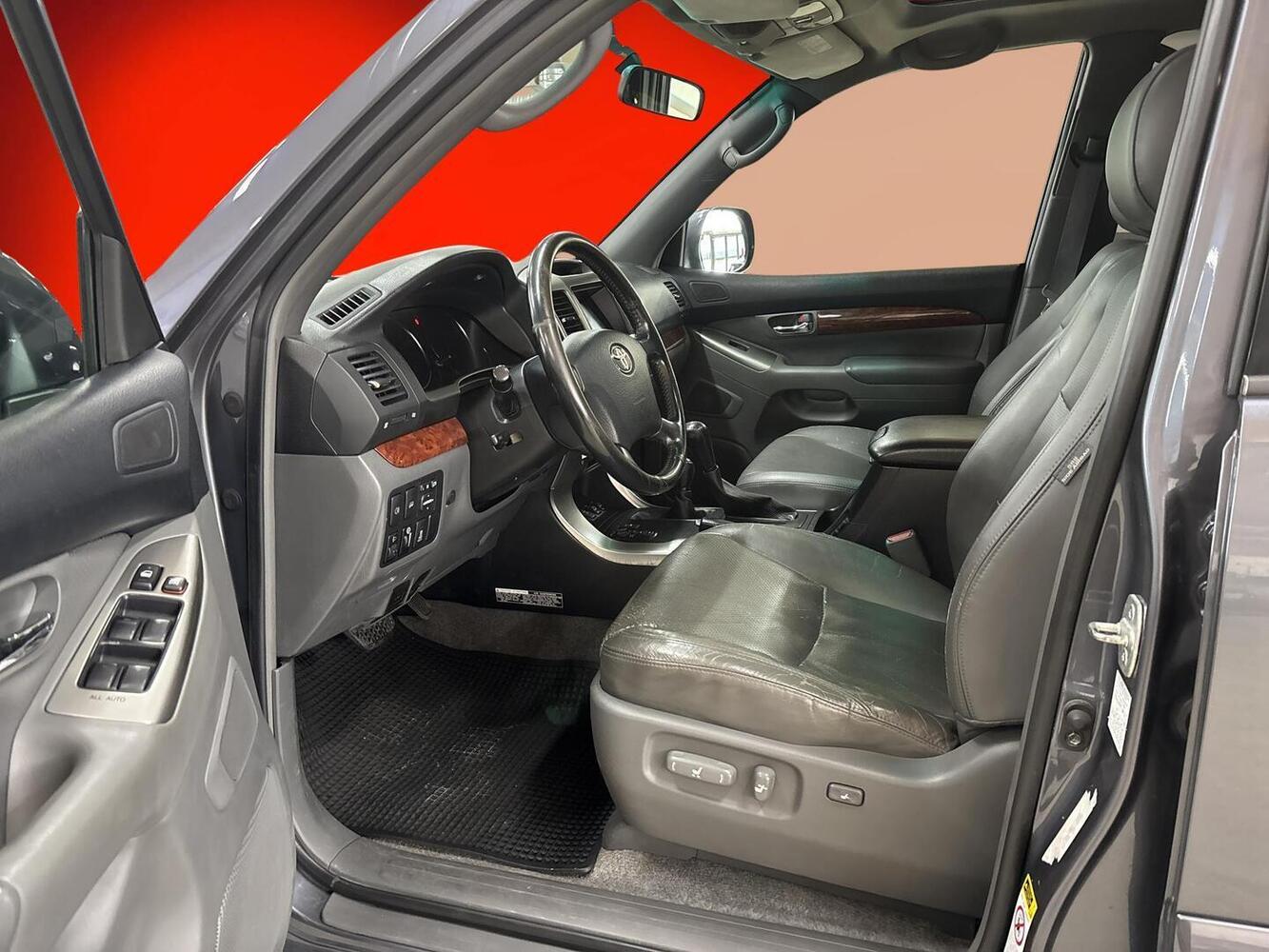 Toyota Land Cruiser vaihtoauto