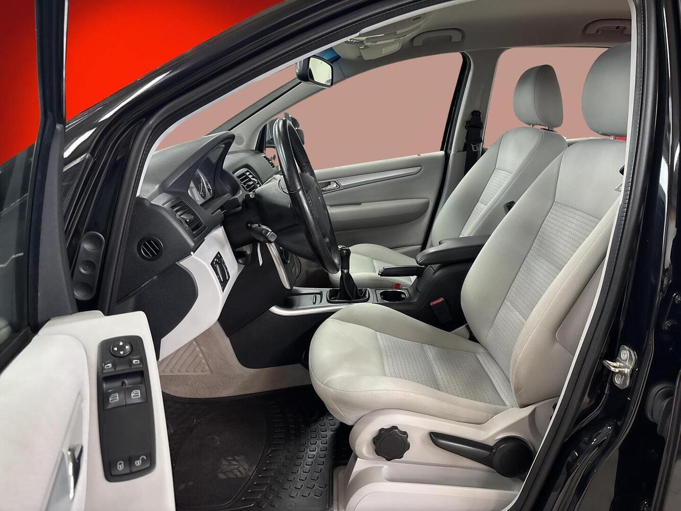 Mercedes-Benz B vaihtoauto