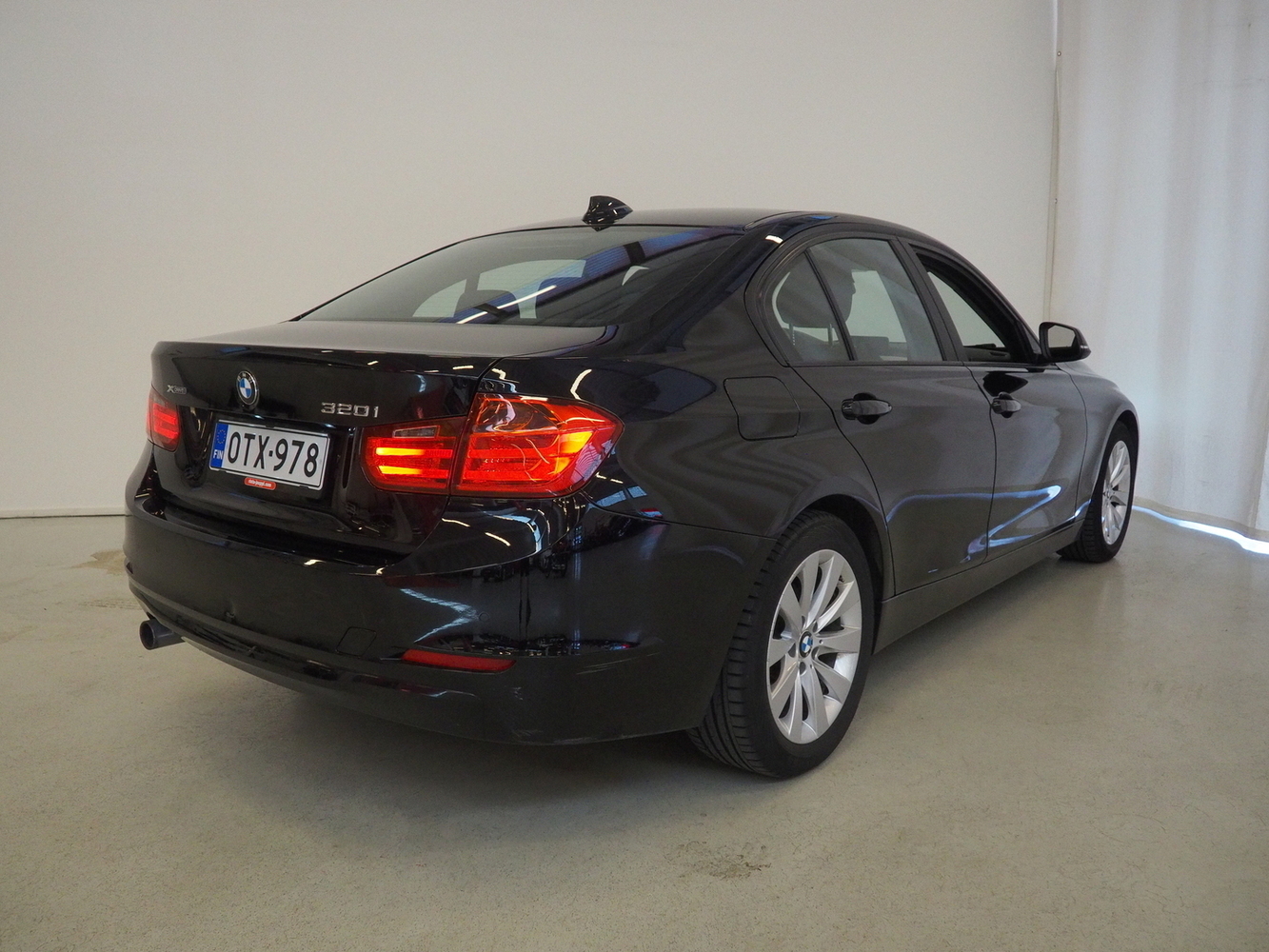 BMW 320 vaihtoauto