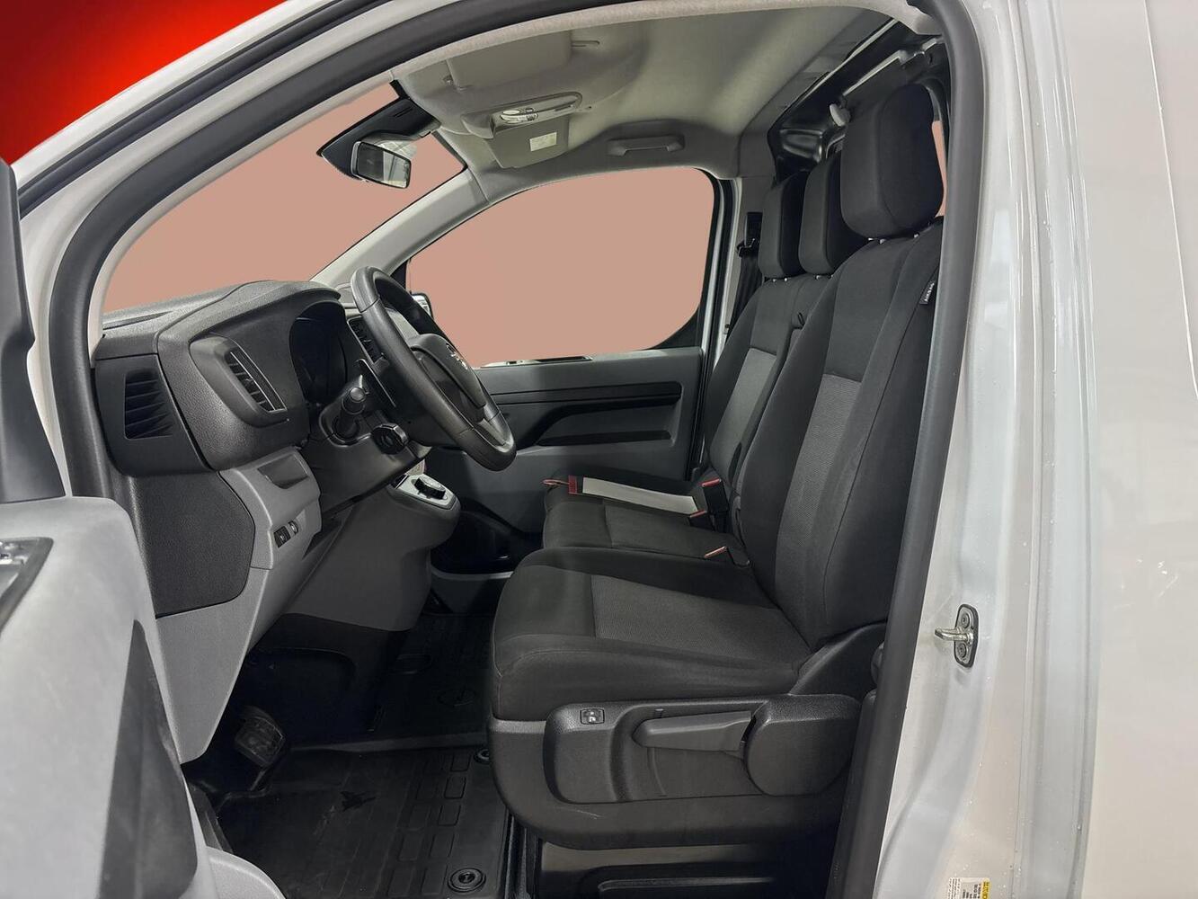 Opel Vivaro vaihtoauto