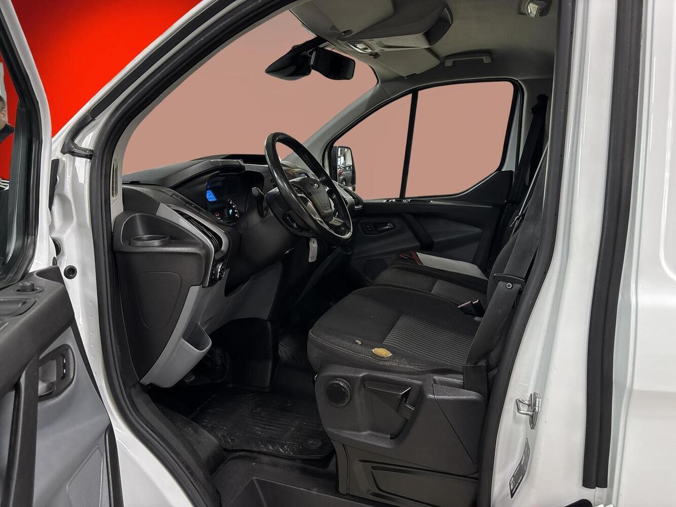 Ford Transit Custom vaihtoauto