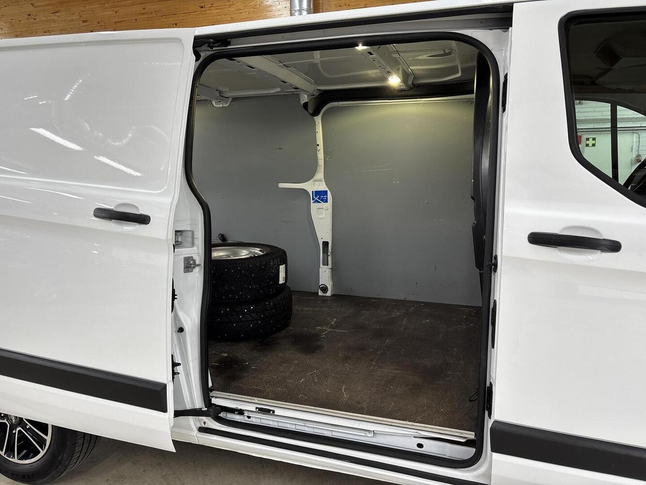 Ford Transit Custom vaihtoauto
