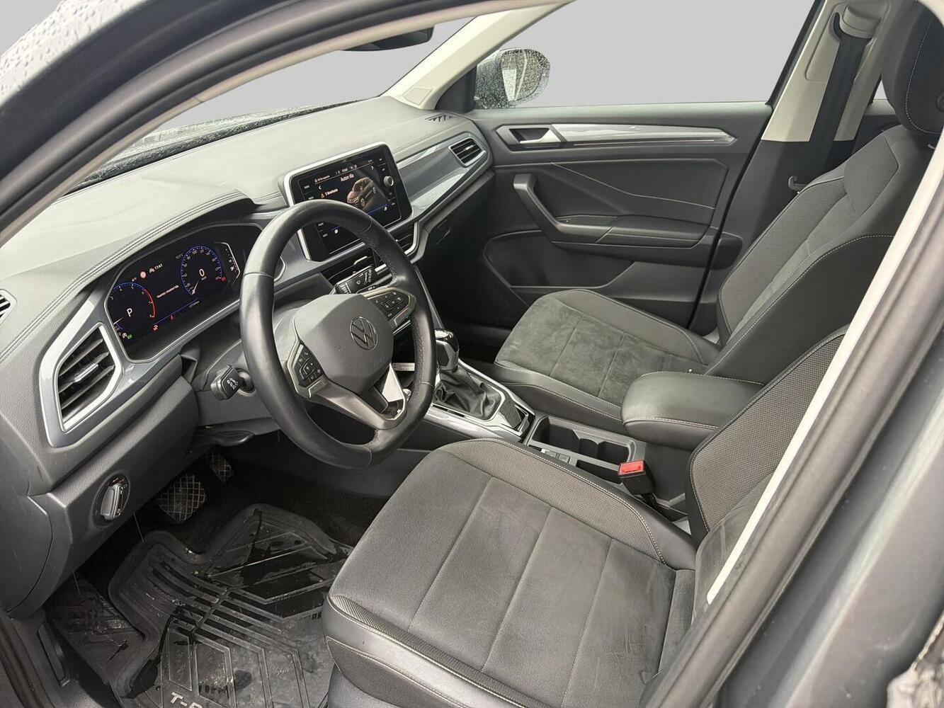 Volkswagen T-Roc vaihtoauto
