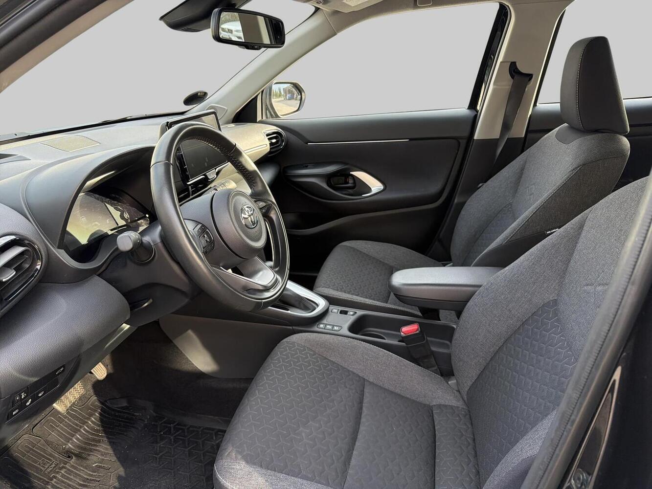 Toyota Yaris Cross vaihtoauto
