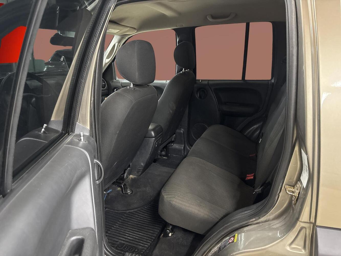 Jeep Cherokee vaihtoauto