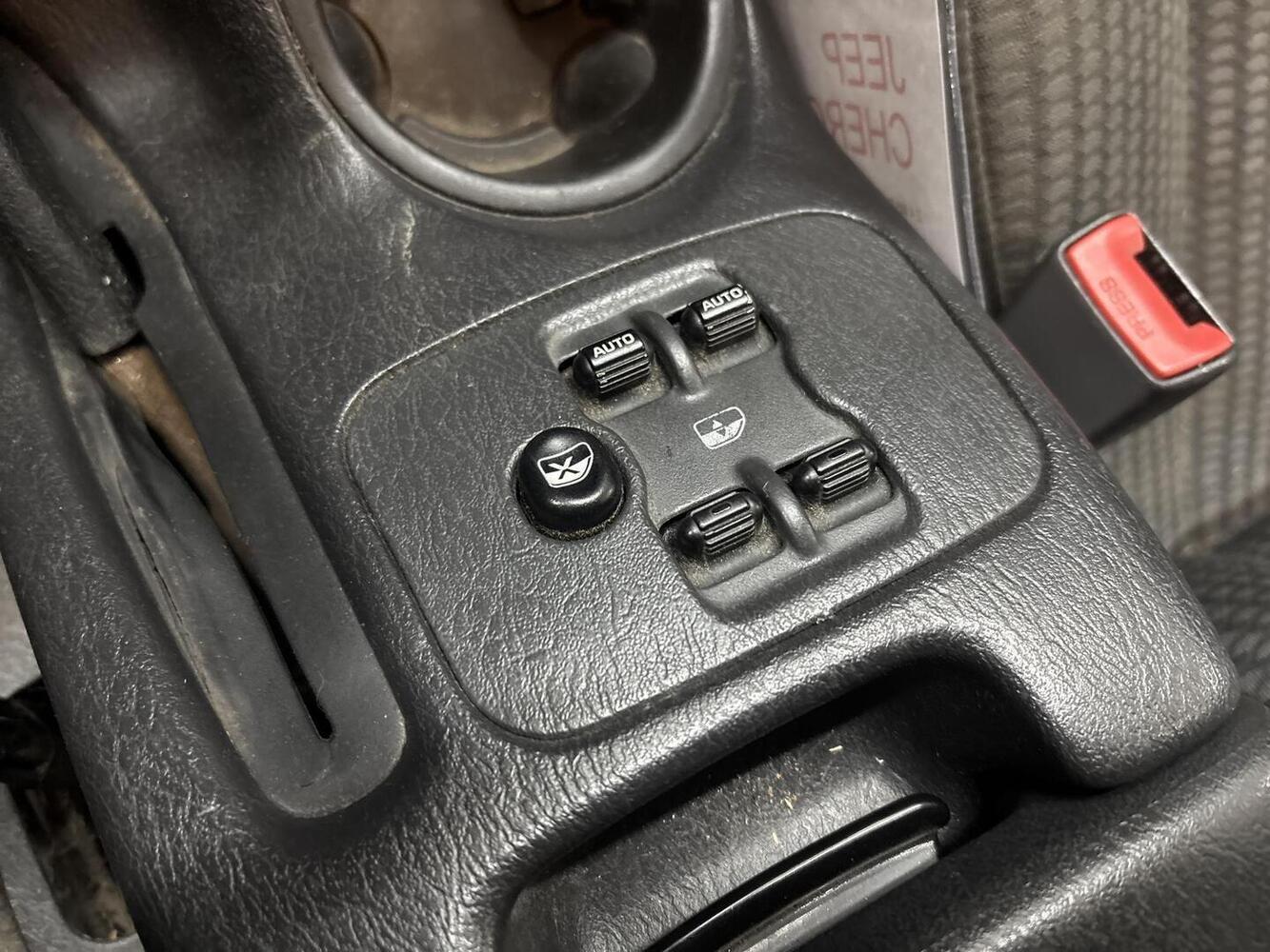 Jeep Cherokee vaihtoauto