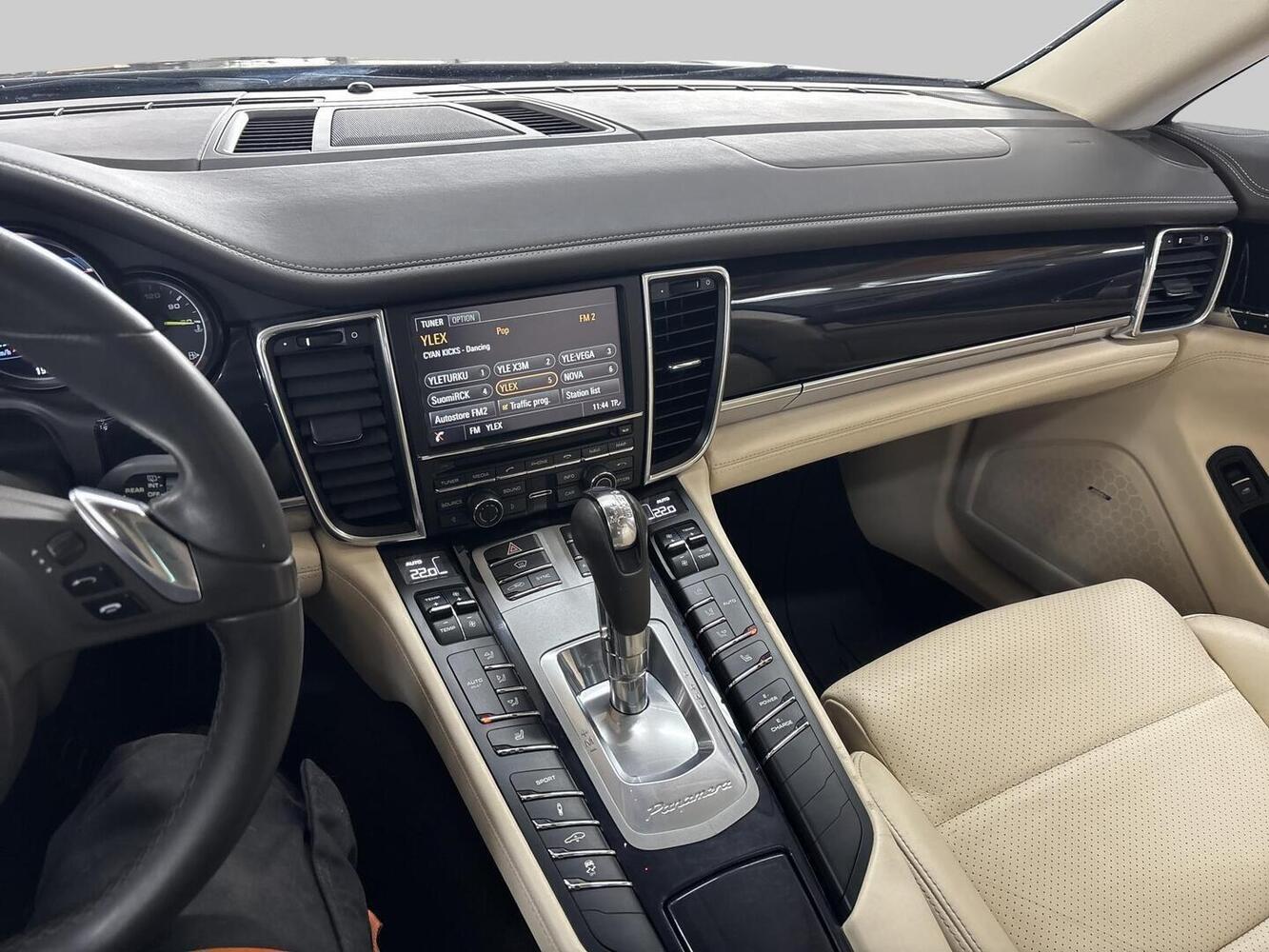Porsche Panamera vaihtoauto