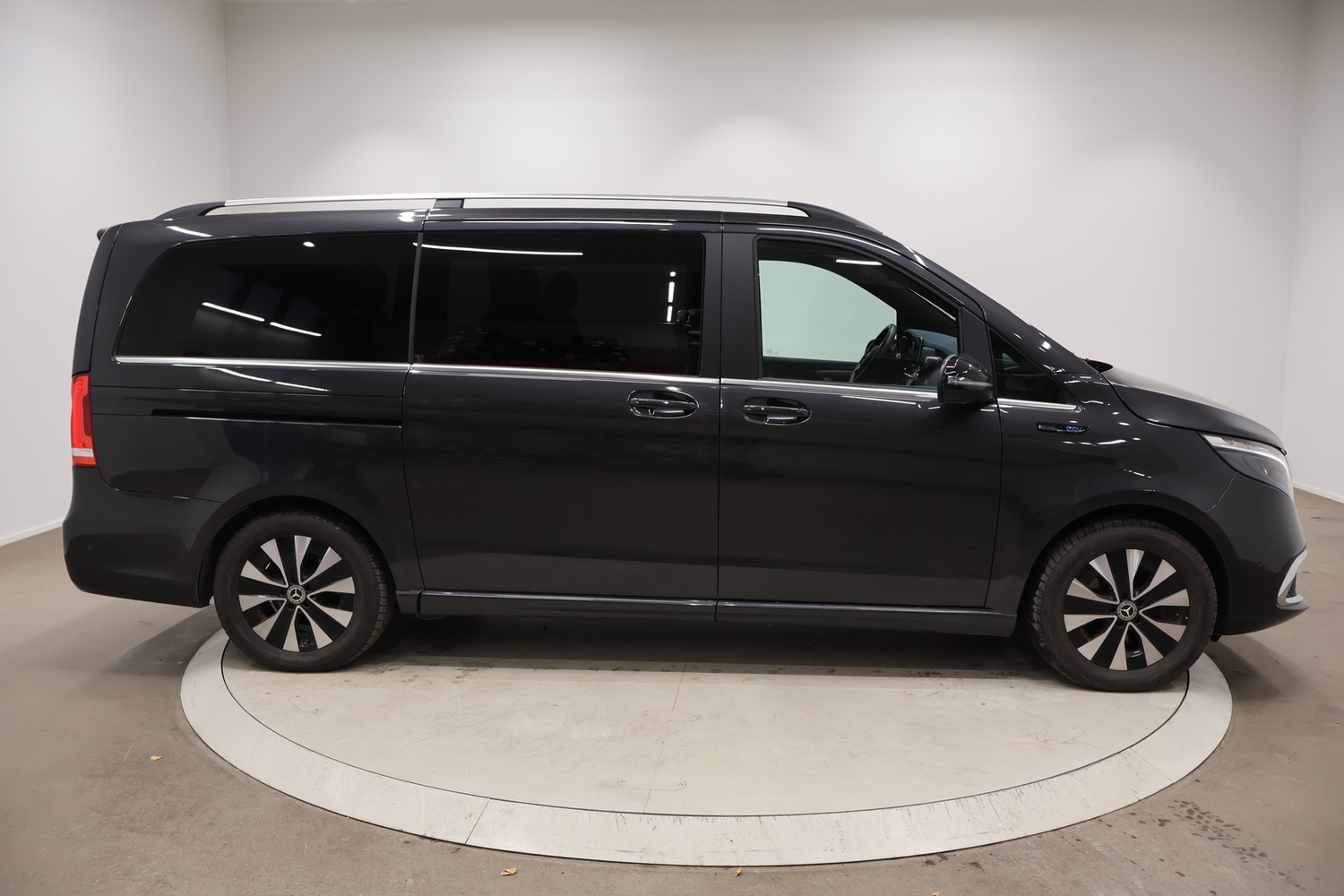 Mercedes-Benz EQV vaihtoauto