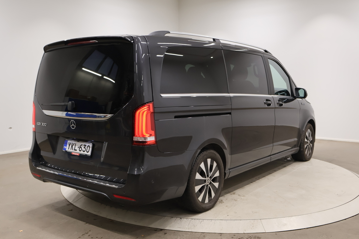 Mercedes-Benz EQV vaihtoauto