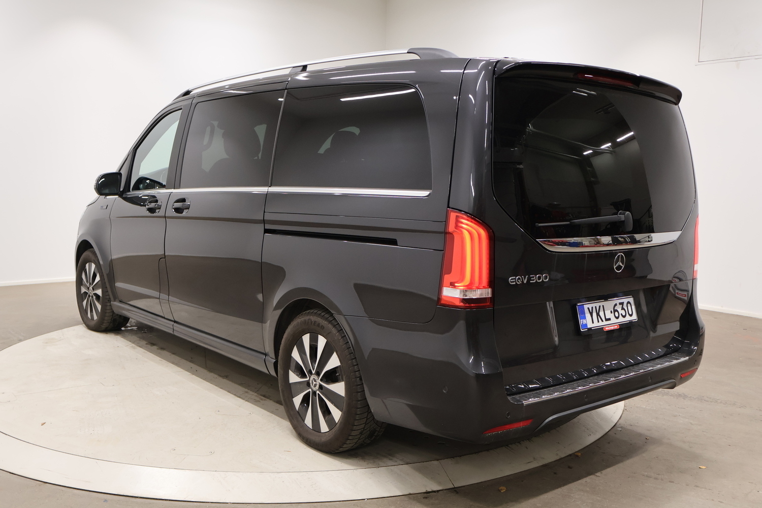 Mercedes-Benz EQV vaihtoauto