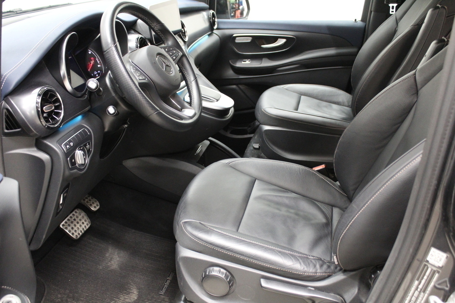 Mercedes-Benz EQV vaihtoauto