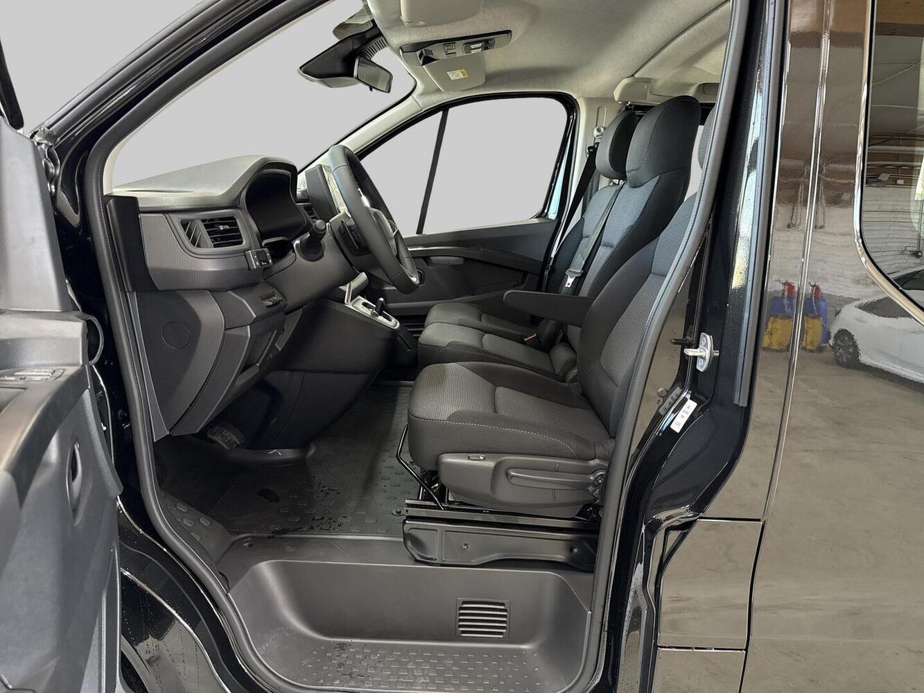 Renault Trafic Combi vaihtoauto