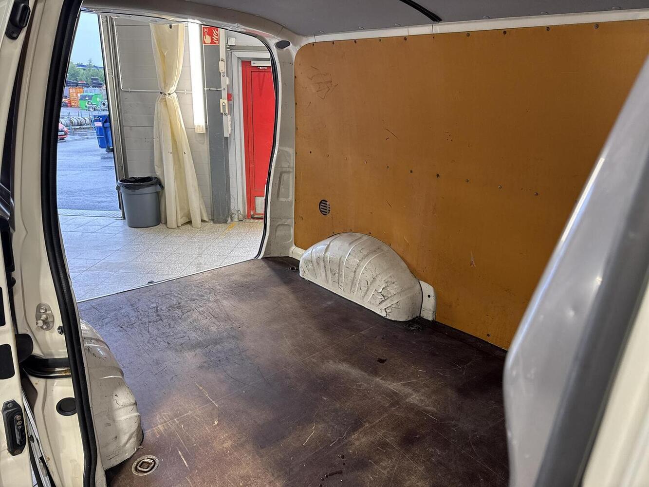 Toyota Hiace vaihtoauto