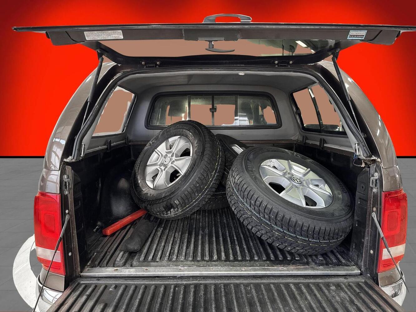 Volkswagen Amarok vaihtoauto