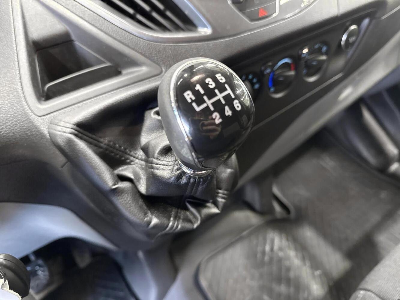 Ford Transit Custom vaihtoauto
