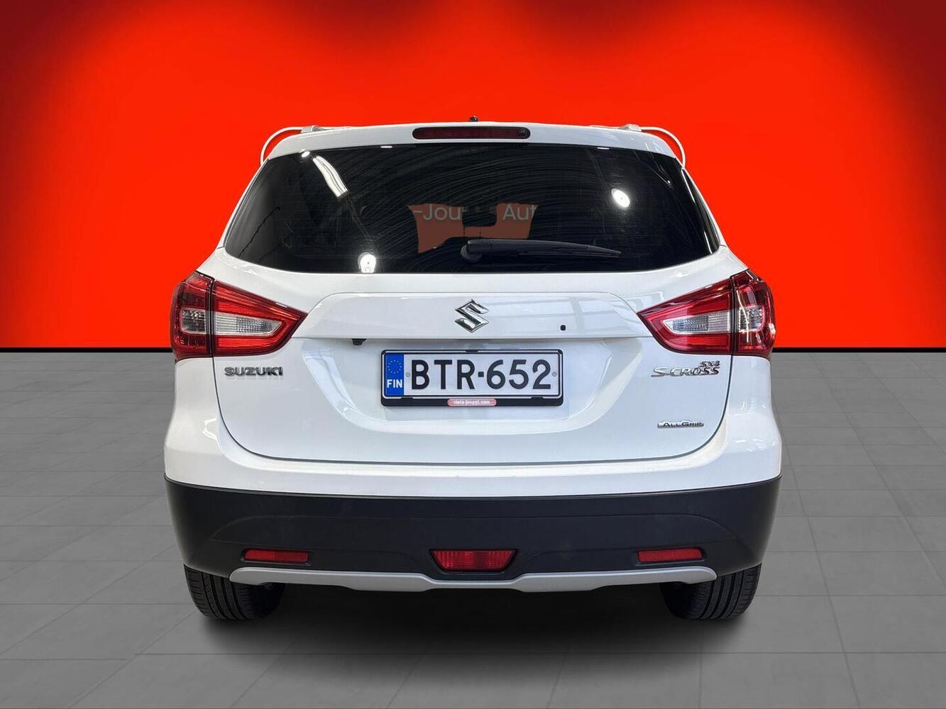 Suzuki SX4 S-CROSS vaihtoauto