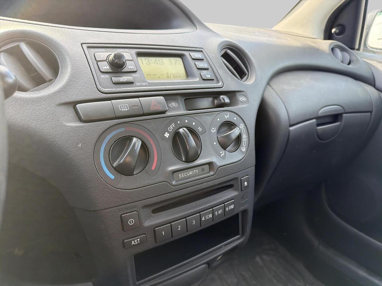 Toyota Yaris vaihtoauto