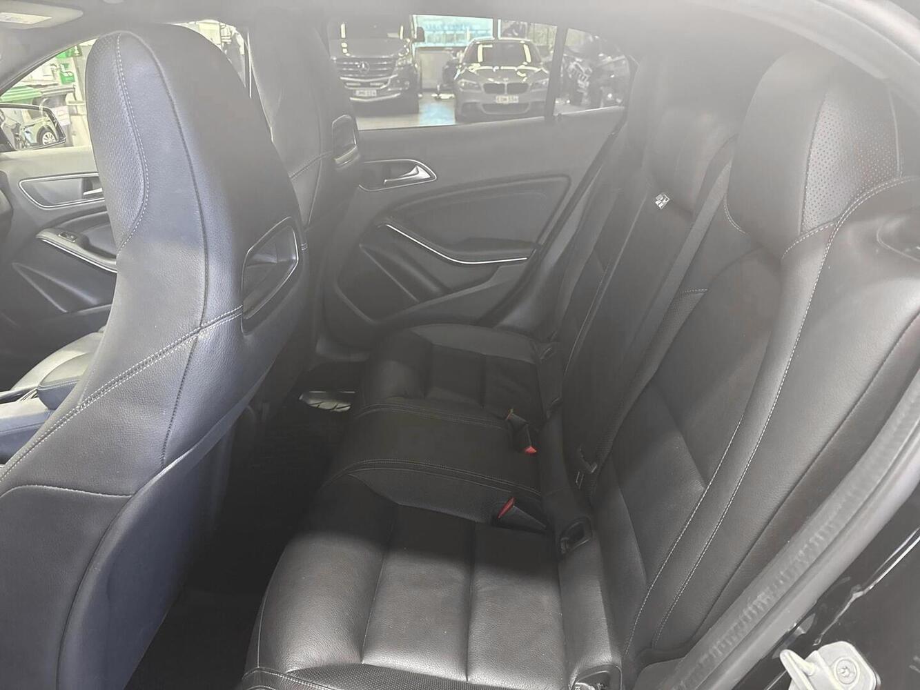 Mercedes-Benz GLA vaihtoauto