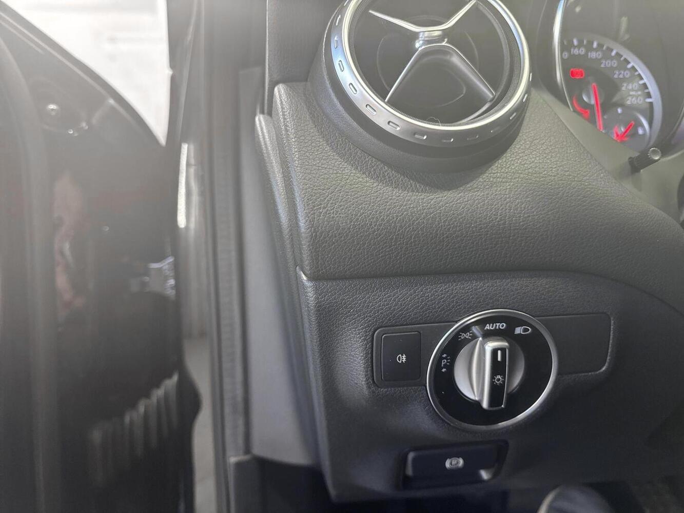 Mercedes-Benz GLA vaihtoauto