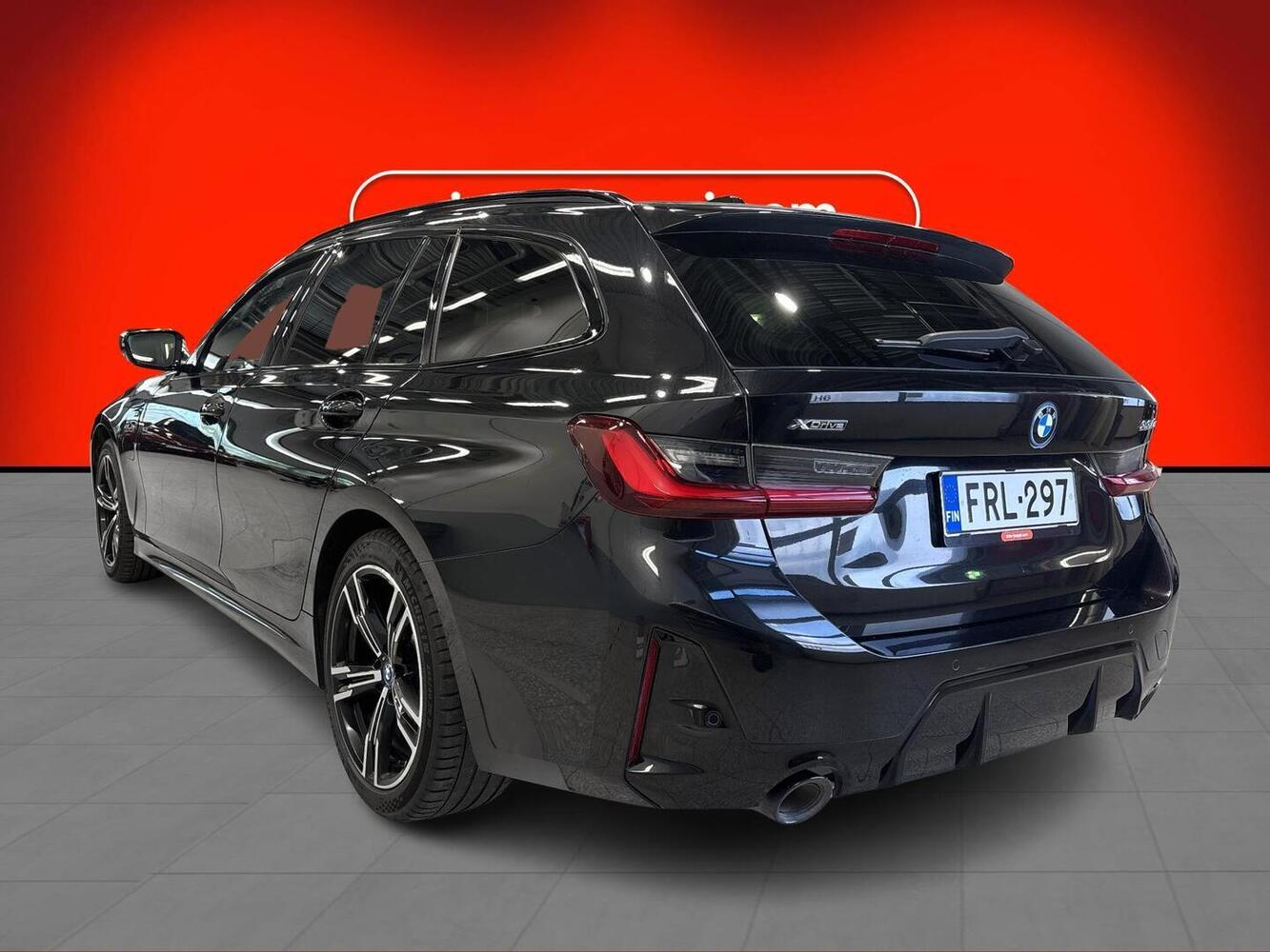 BMW 330 vaihtoauto