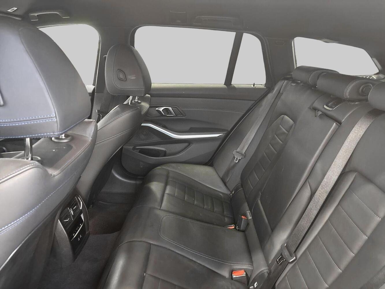 BMW 330 vaihtoauto