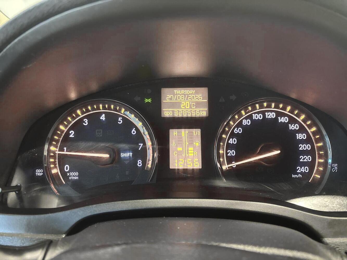 Toyota Avensis vaihtoauto