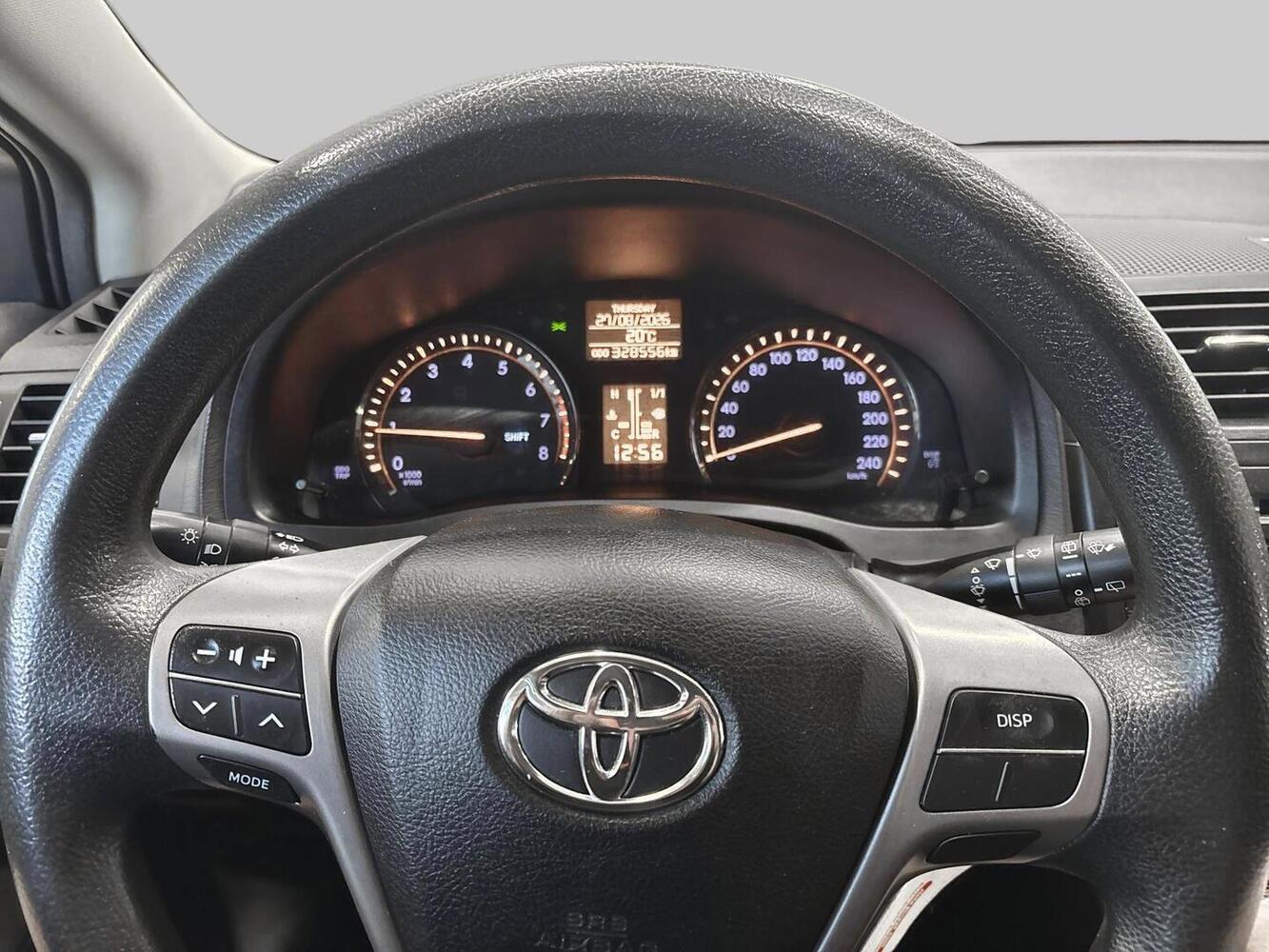 Toyota Avensis vaihtoauto