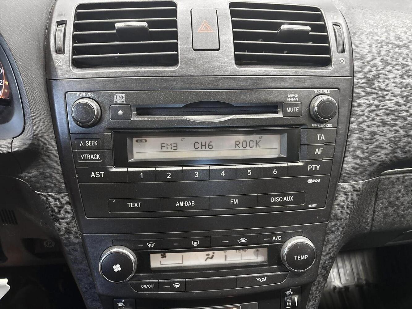 Toyota Avensis vaihtoauto