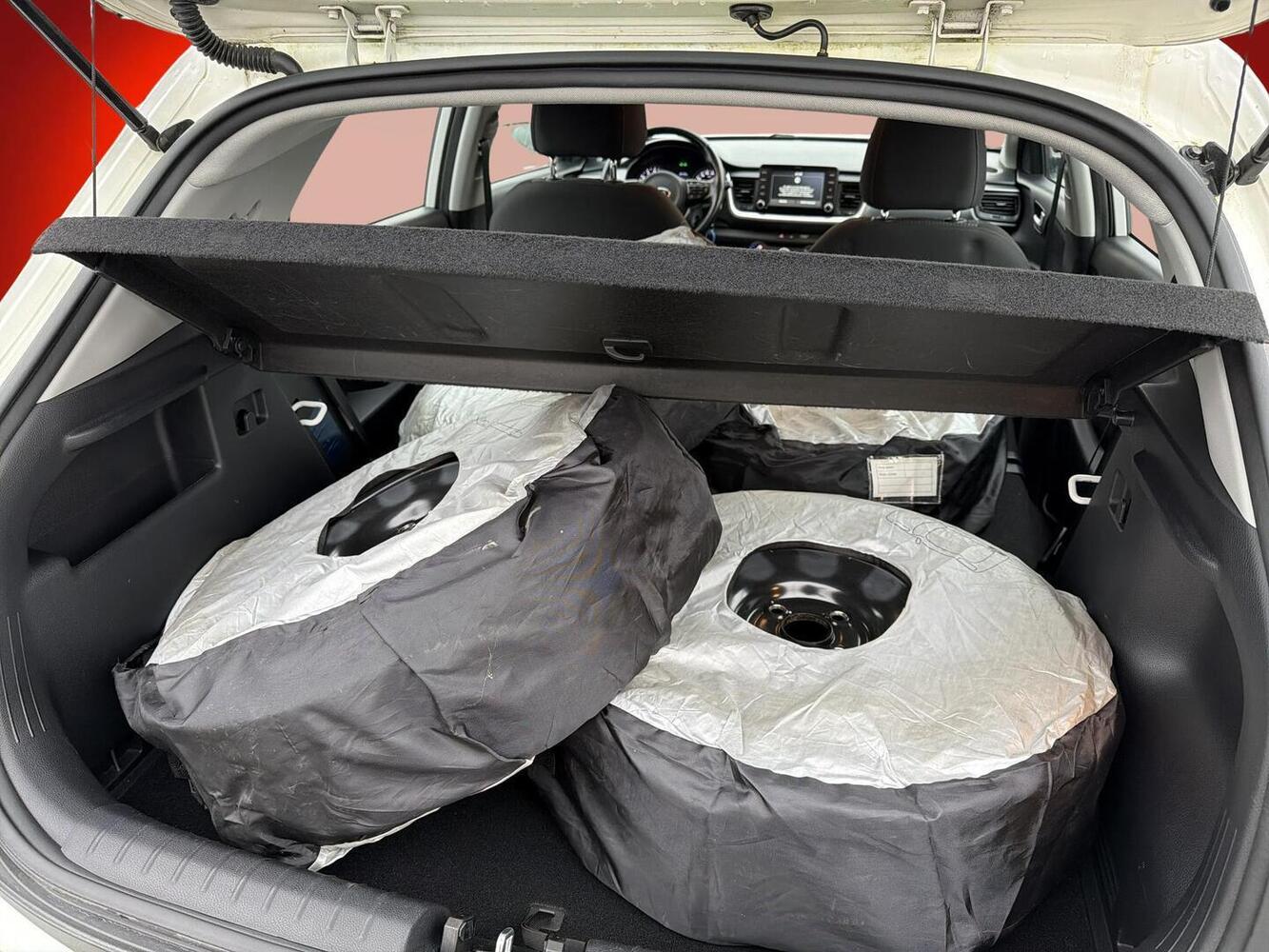 Kia Stonic vaihtoauto