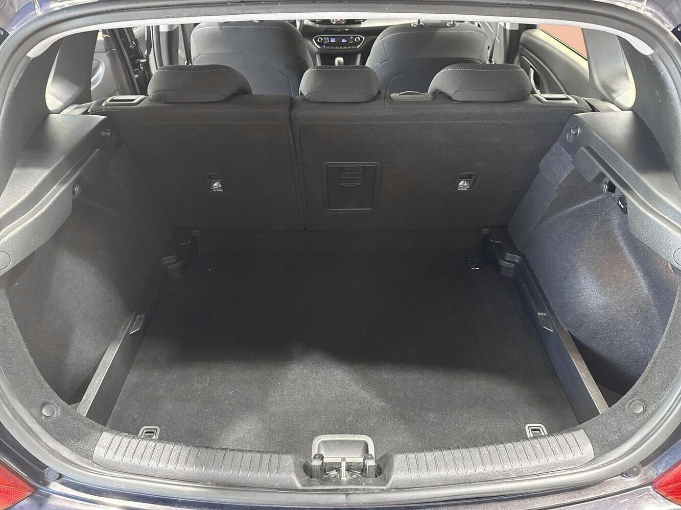 Hyundai i30 Hatchback vaihtoauto