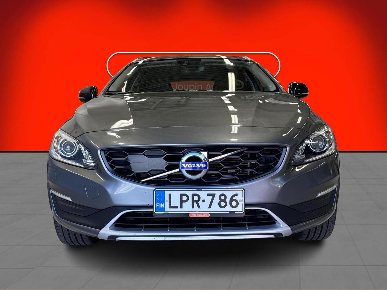 Volvo V60 Cross Country vaihtoauto