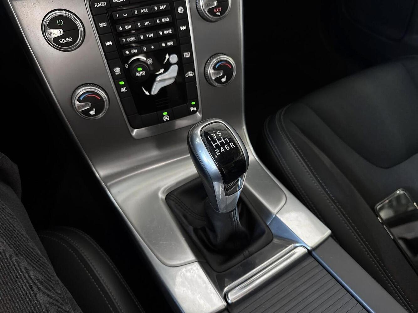 Volvo V60 Cross Country vaihtoauto