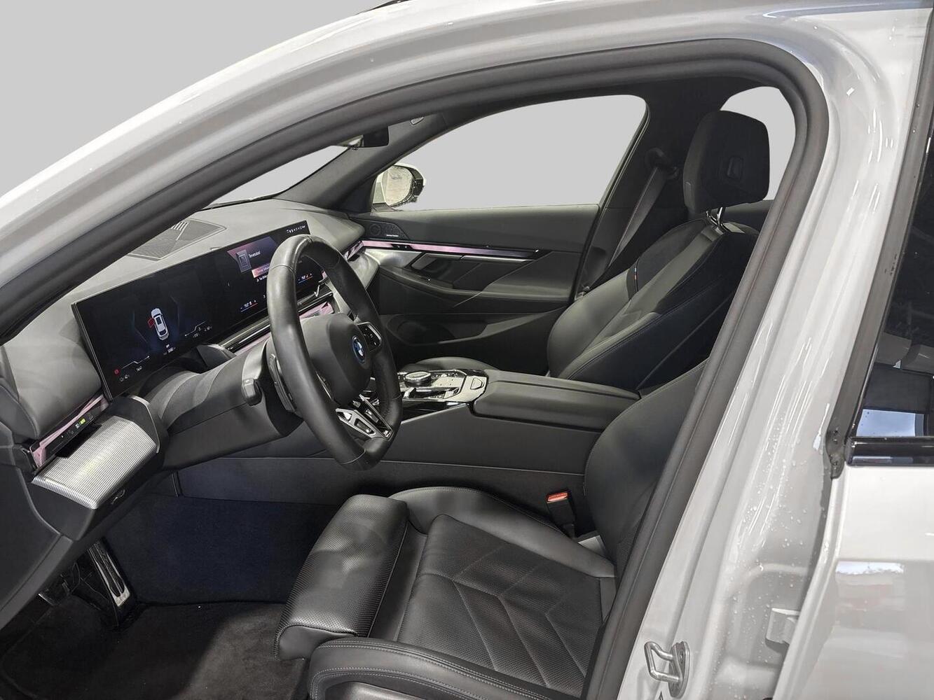 BMW i5 vaihtoauto
