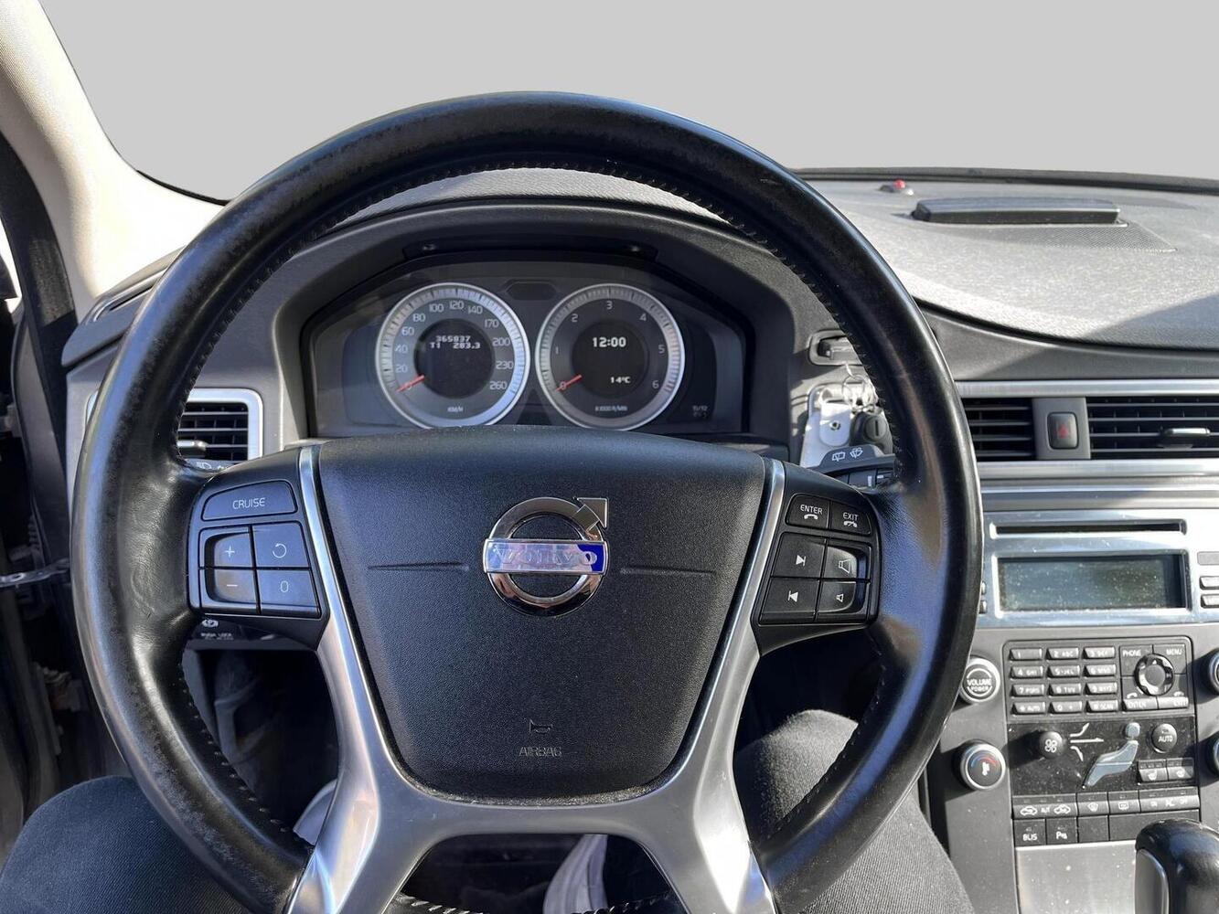 Volvo V70 vaihtoauto