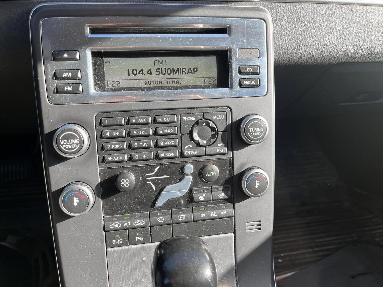 Volvo V70 vaihtoauto