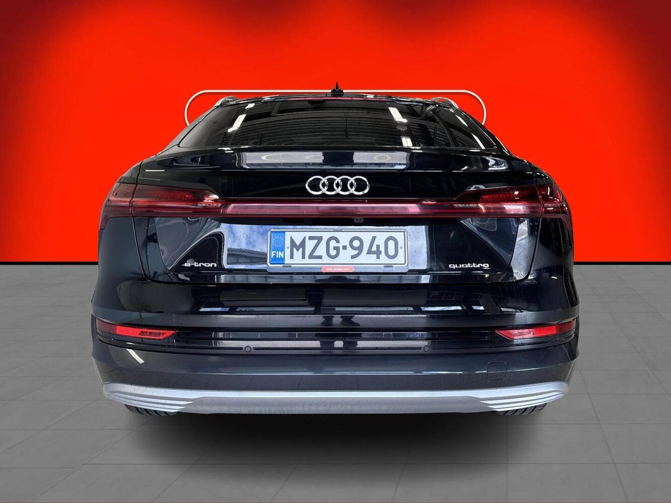 Audi e-tron vaihtoauto
