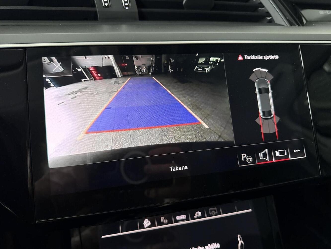Audi e-tron vaihtoauto