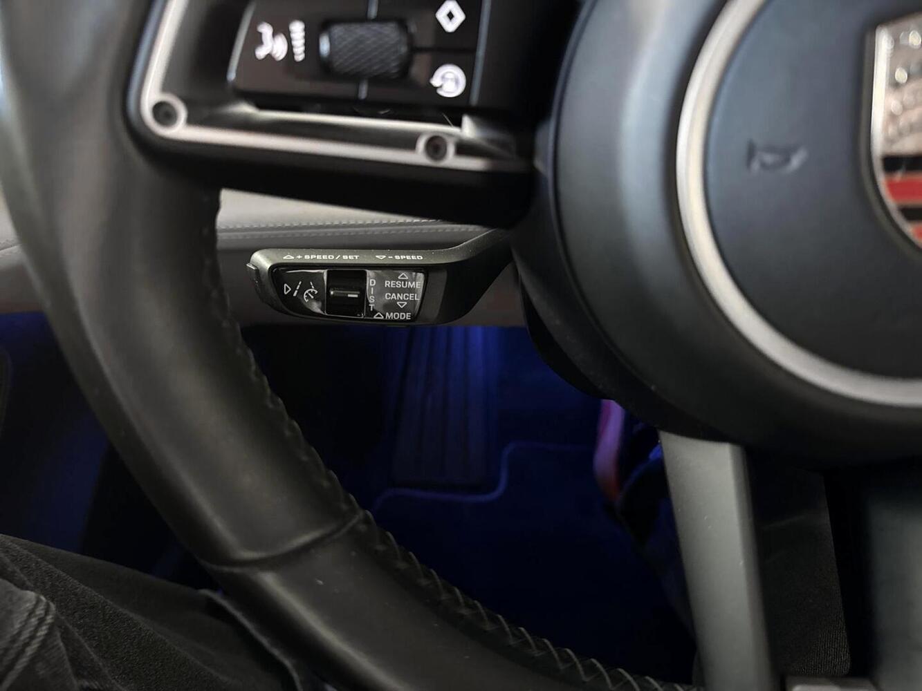 Porsche Taycan vaihtoauto