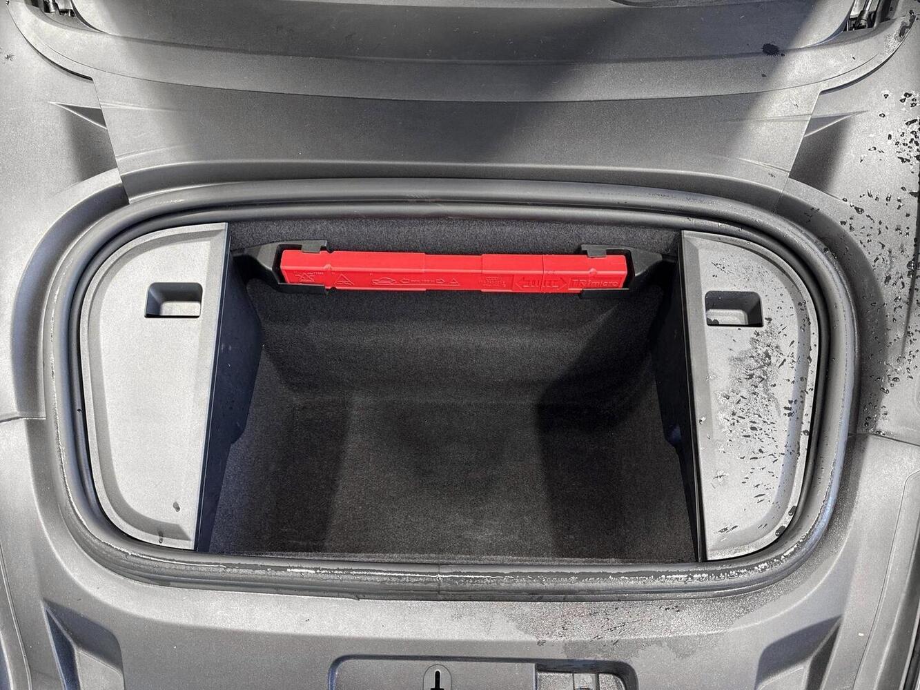 Porsche Taycan vaihtoauto