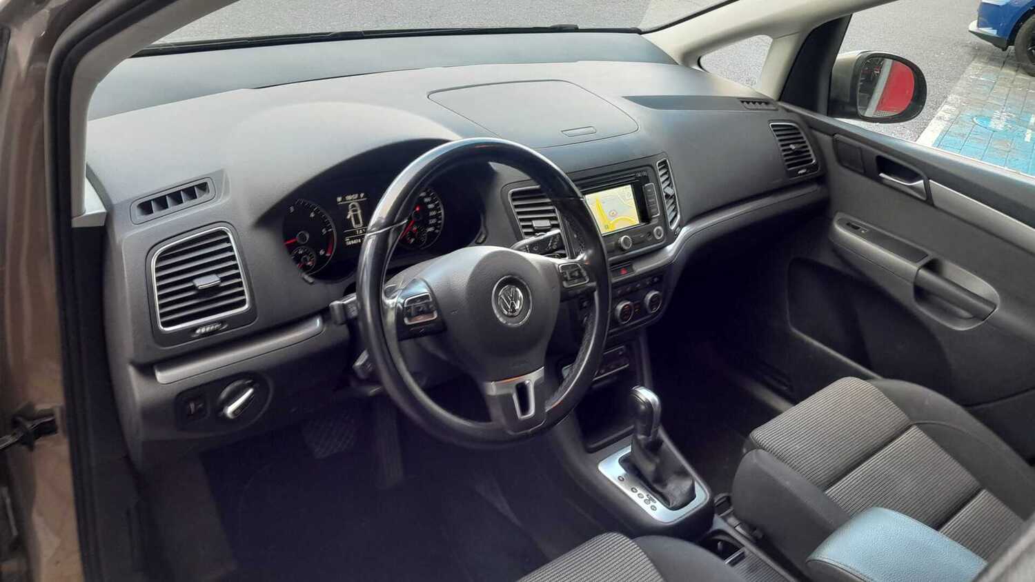 Volkswagen Sharan vaihtoauto