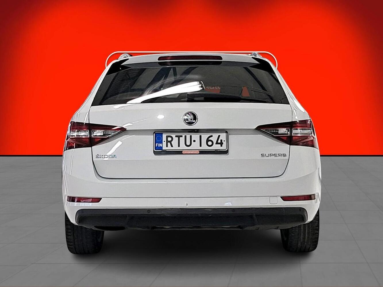 Skoda Superb vaihtoauto