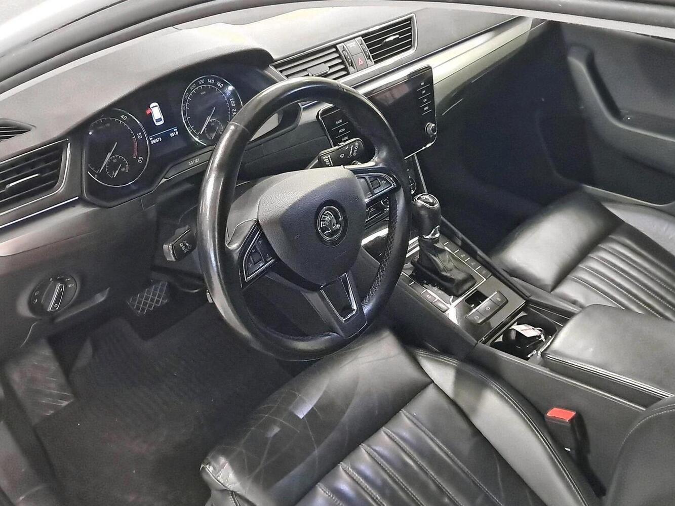 Skoda Superb vaihtoauto