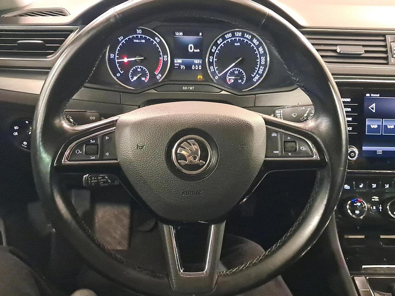 Skoda Superb vaihtoauto