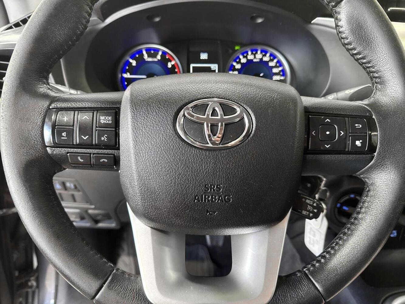 Toyota Hilux vaihtoauto