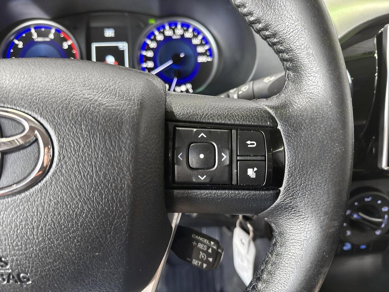 Toyota Hilux vaihtoauto