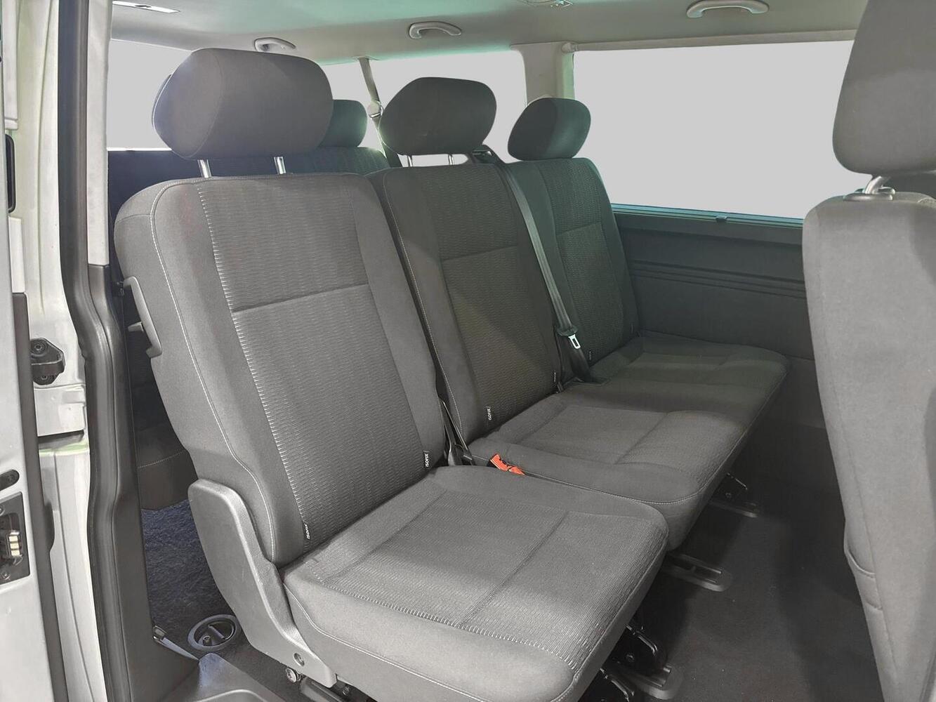 Volkswagen Caravelle vaihtoauto