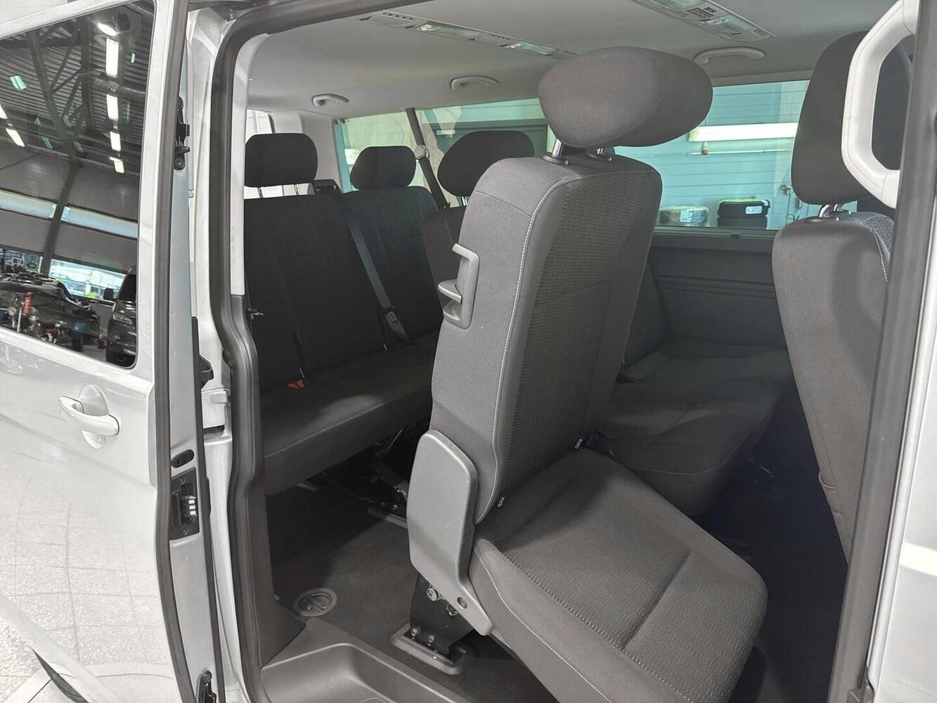 Volkswagen Caravelle vaihtoauto